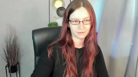 emma online show from June 24, 5:39 am