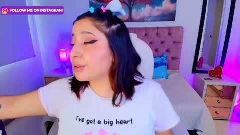 Emma Monserratt online show from November 3, 6:20 pm