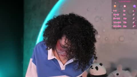     online show from October 25, 10:23 am