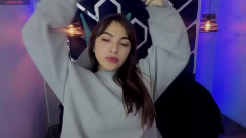 emma_ramone online show from May 26, 12:56 pm