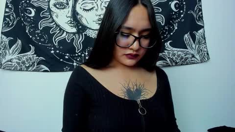 Snapshot of emma_timli1 chatting on October 8, 6:16 pm Emma online show from October 8, 6:16 pm