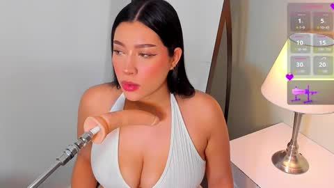   online show from February 6, 11:46 am