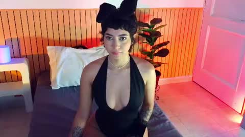 Snapshot of emma_web_ chatting on July 21, 12:51 pm Emma web online show from July 21, 12:51 pm