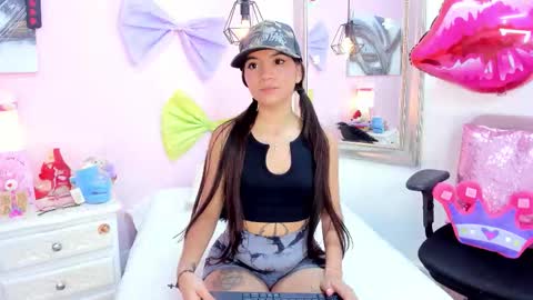 Emma  online show from March 3, 8:15 pm