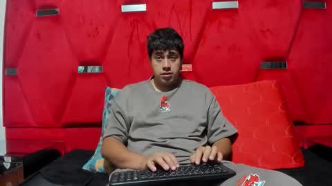 EmmaAndDemon online show from February 4, 12:22 pm