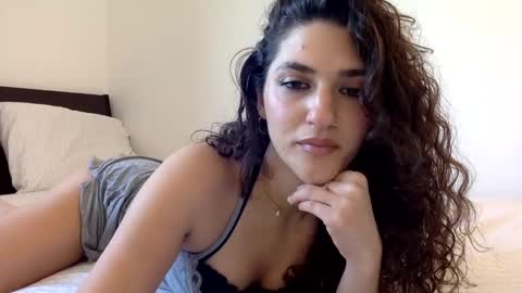 Emma online show from January 9, 8:33 pm