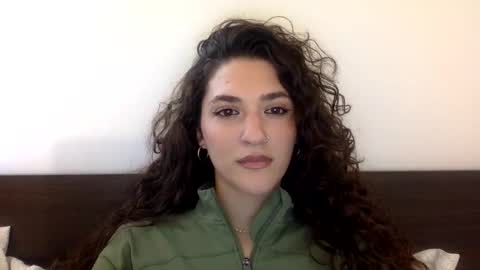 Emma online show from January 10, 5:02 pm