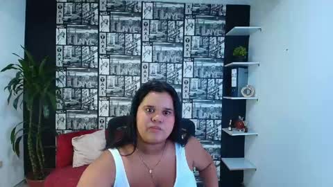 EmmaBennett  online show from April 22, 1:12 pm