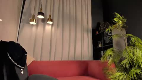 Emma online show from June 24, 10:31 pm