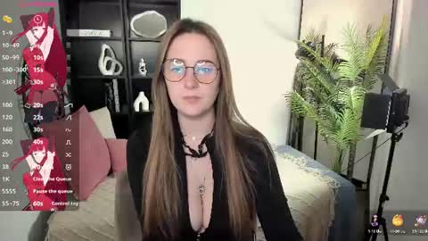 Emma online show from June 29, 10:10 pm