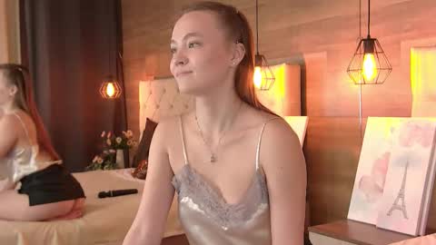 EmmaCamm online show from October 19, 9:43 am