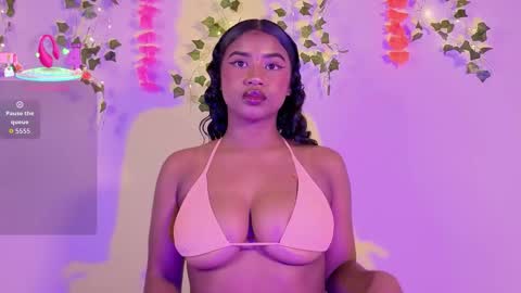 Snapshot of emmaconneer chatting on November 16, 5:07 pm Emma online show from November 16, 5:07 pm