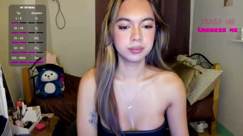 SweetGirlEmma online show from May 14, 10:05 pm