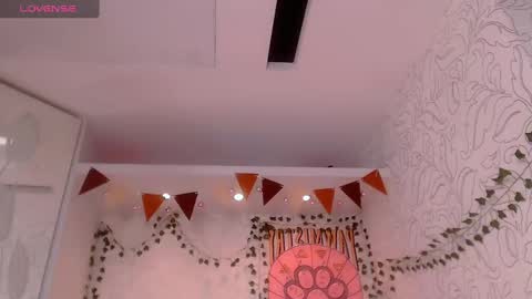 Snapshot of emmae__ chatting on January 13, 7:21 am Emma online show from January 13, 7:21 am