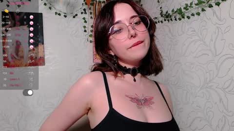 Snapshot of emmae__ chatting on February 27, 11:52 am Emma online show from February 27, 11:52 am