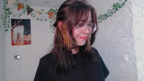 Snapshot of emmae__ chatting on September 17, 4:14 am Emma online show from September 17, 4:14 am