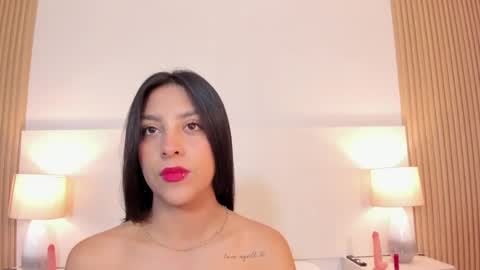Snapshot of emmaespencer chatting on May 25, 11:27 am emmaespencer online show from May 25, 11:27 am
