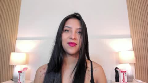 Snapshot of emmaespencer chatting on June 5, 11:27 am emmaespencer online show from June 5, 11:27 am