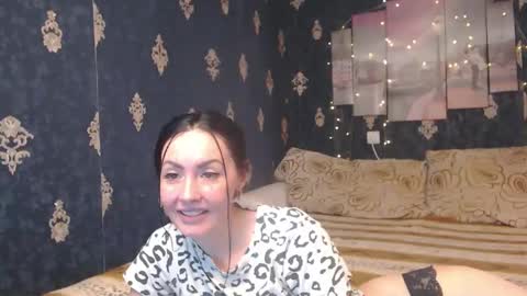 EmmaGoldX online show from December 8, 7:26 am