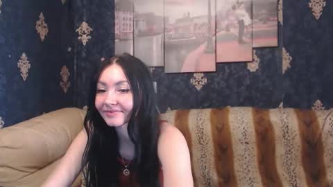 EmmaGoldX online show from January 6, 8:14 am