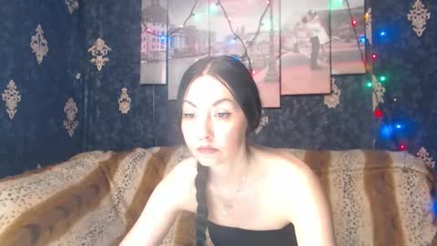 EmmaGoldX online show from March 4, 8:24 am