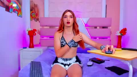 Emma Hilton online show from June 16, 8:44 pm