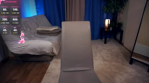 Snapshot of emmalaflame chatting on January 21, 2:15 pm Emma day Wendy night online show from January 21, 2:15 pm