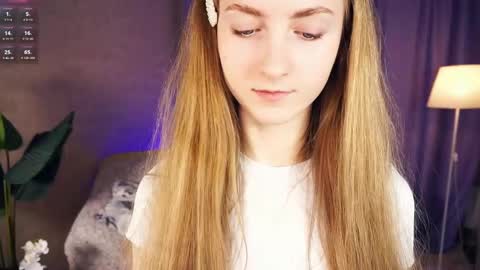 Snapshot of emmalaflame chatting on January 24, 8:22 pm Emma day Wendy night online show from January 24, 8:22 pm