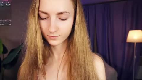 Snapshot of emmalaflame chatting on January 25, 12:06 am Emma day Wendy night online show from January 25, 12:06 am