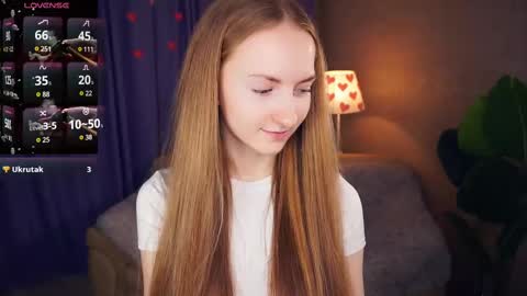 Snapshot of emmalaflame chatting on February 24, 8:36 pm Emma day Wendy night online show from February 24, 8:36 pm