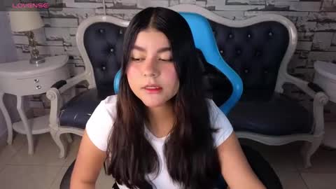 Emma online show from January 24, 5:00 pm