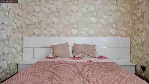 emmalendyson online show from November 14, 5:28 am