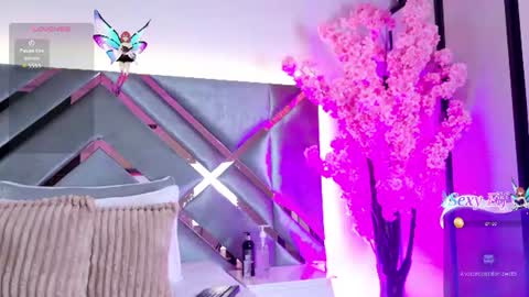 emmalove01 online show from June 10, 2:34 am