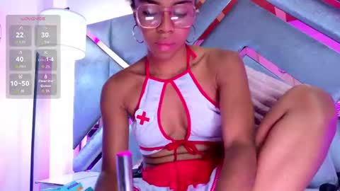 emmalove01 online show from July 27, 2:40 am