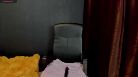 Emma online show from March 9, 2:29 am