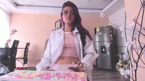 Snapshot of emmantho chatting on July 18, 6:34 pm Emmantho online show from July 18, 6:34 pm