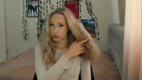 Emma online show from July 2, 11:16 am