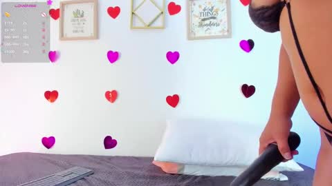 Emma Rogers online show from February 22, 12:40 pm