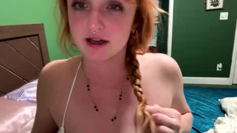 emmarouge20 online show from March 2, 8:32 am