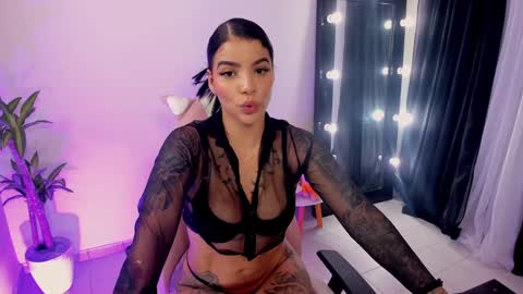 Emma Russell online show from January 21, 2:59 pm