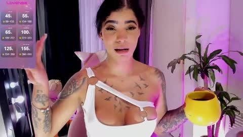 Emma Russell online show from November 8, 11:25 pm