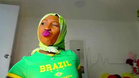 Sara online show from September 22, 11:45 am