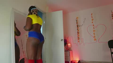 Sara online show from October 12, 11:20 am