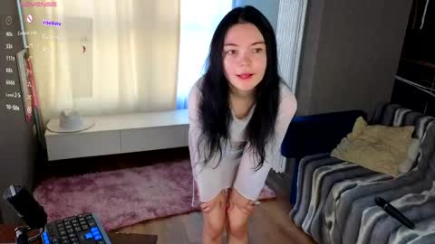 Petite girl Emmy online show from June 6, 6:07 am