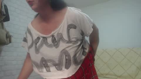 emmasquirt69 online show from February 13, 9:38 pm