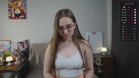 Mia online show from October 25, 3:18 pm