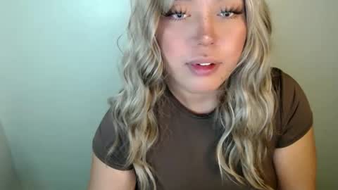 YourDreamGirl Emma  online show from September 26, 4:38 am