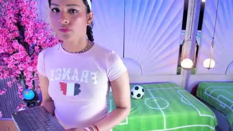 emmawilliams_2 online show from June 18, 9:52 pm