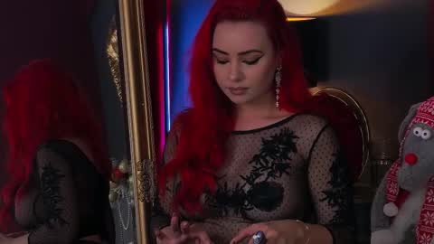 Snapshot of emmelyn_ chatting on December 14, 6:41 am Emm online show from December 14, 6:41 am