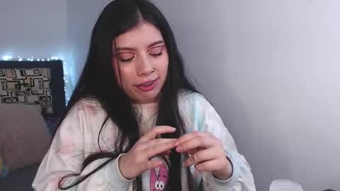 Snapshot of emmi_0 chatting on October 24, 3:03 am Emily Independent model online show from October 24, 3:03 am